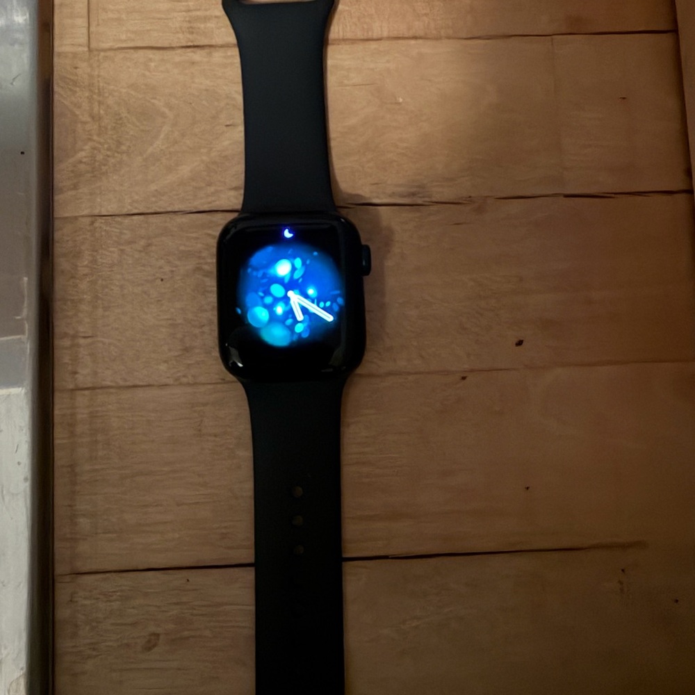 Black Apple Smartwatch SE